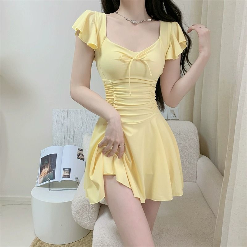 بدلة سباحة نسائية 2026 بظهر مف - مراجعة Slim Fit Suit Set وسعره