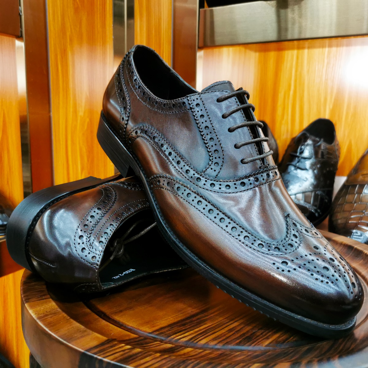 أحذية رجالية فاخرة من الجلد ال - مراجعة Men Formal Wear Brown وسعره
